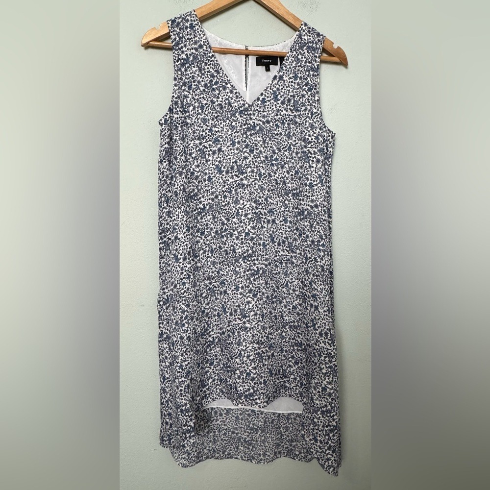 Theory Blue & White Floral 100% Silk Adlerdale SV Sleeveless Shift Dress Size 4